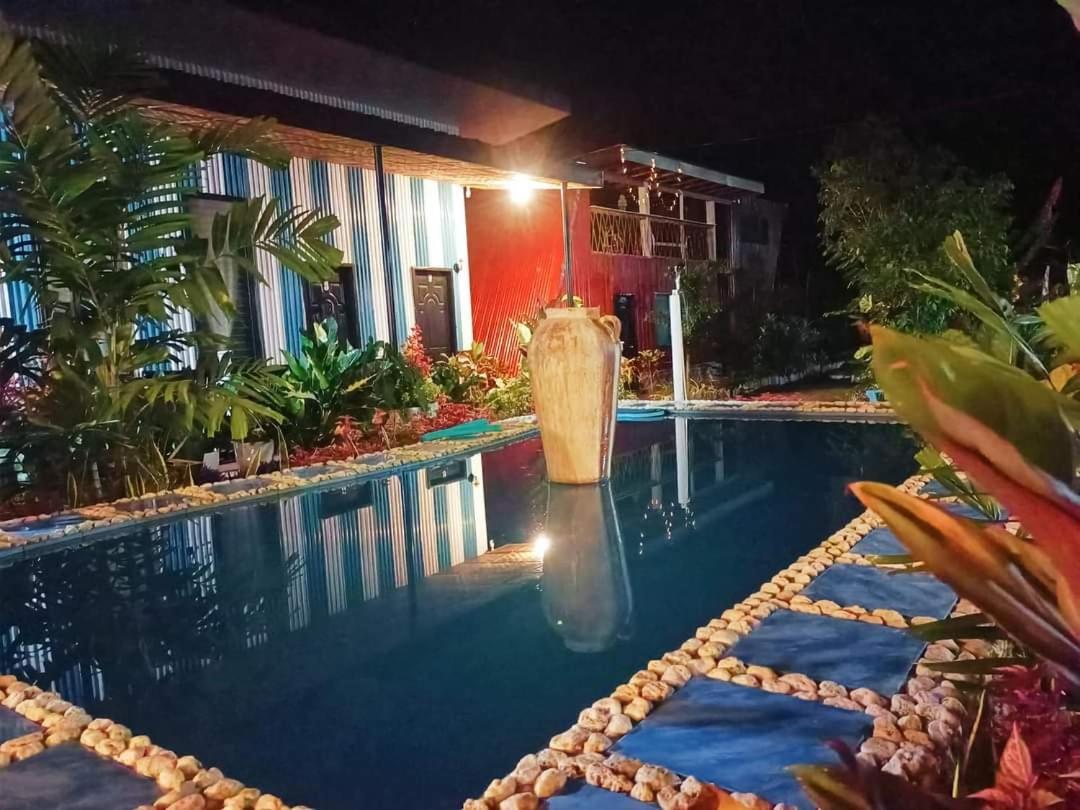 Edmund'S Garden Inn Siquijor Buitenkant foto